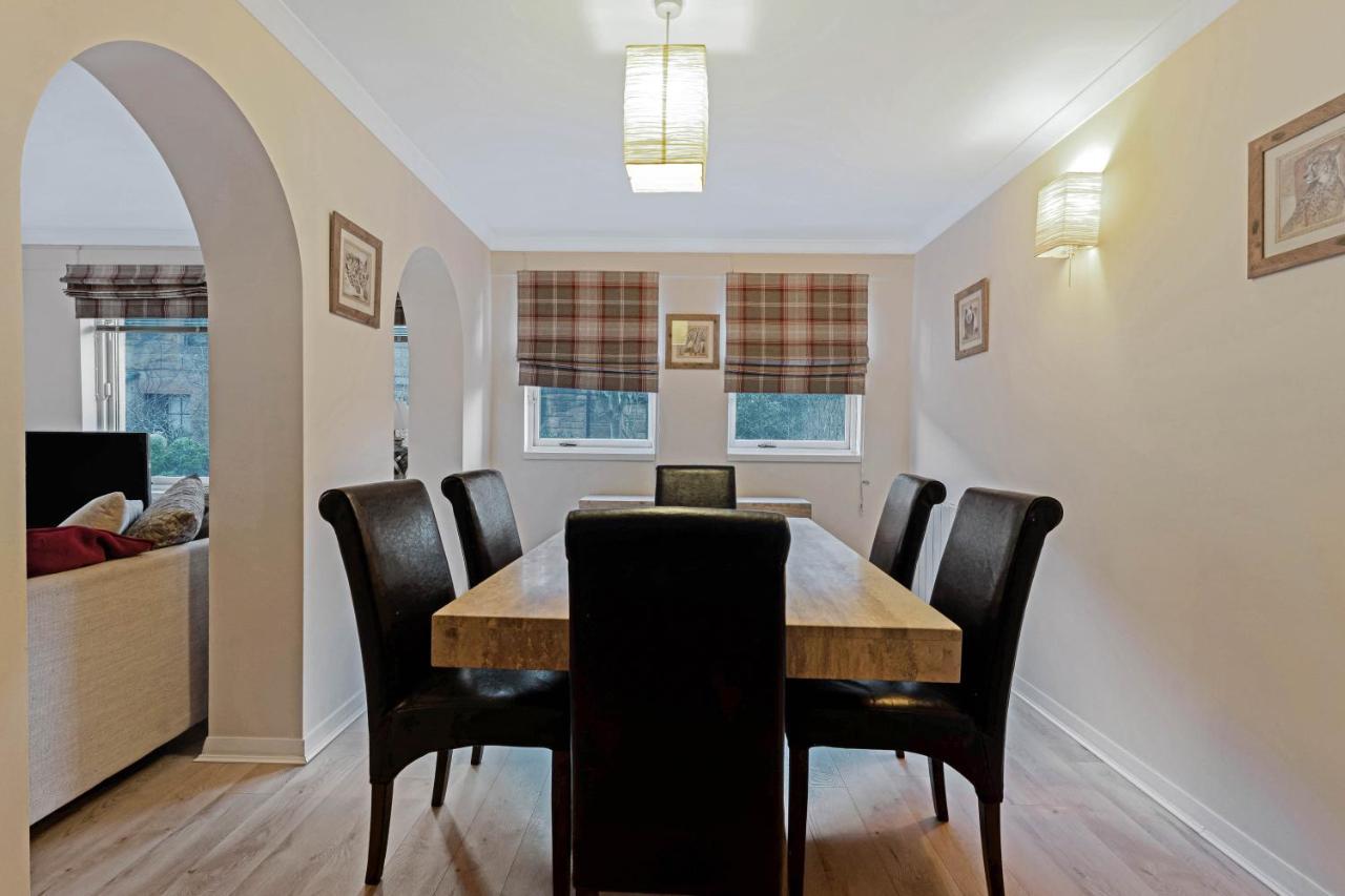 Elegant & Unique Getaway - Spacious 3 Bedroom, 2 Bathroom City Centre Apartment - Free Allocated Parking. Edinburgh Exterior photo